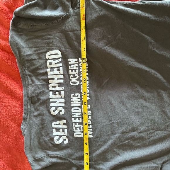 Sea Shepherd Jolly Roger Women’s Gray Long Sleeve Tee Tshirt M - Picture 6 of 7